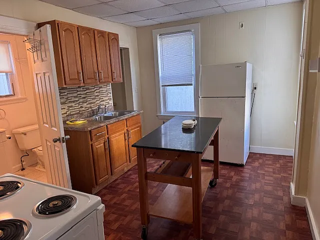 36 Lynde St #1