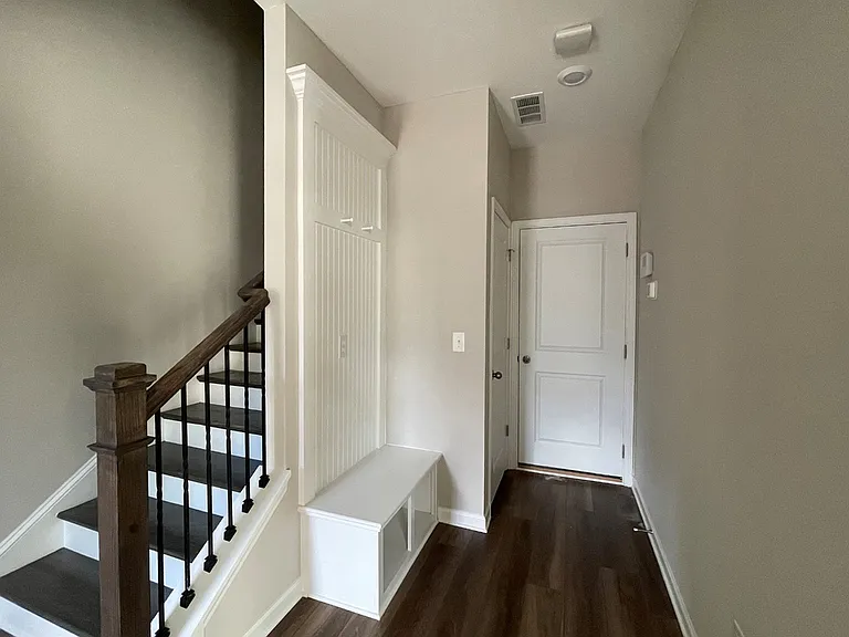 5954 Mirkwood St — Photo 14