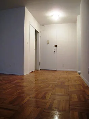 Rented by City Connections Realty | media 7