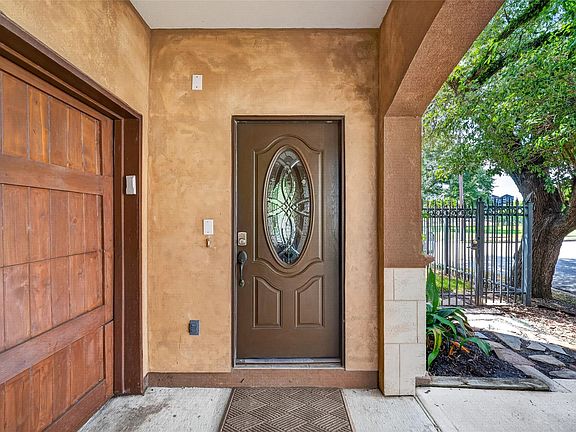 5th image of 1250 Utah St