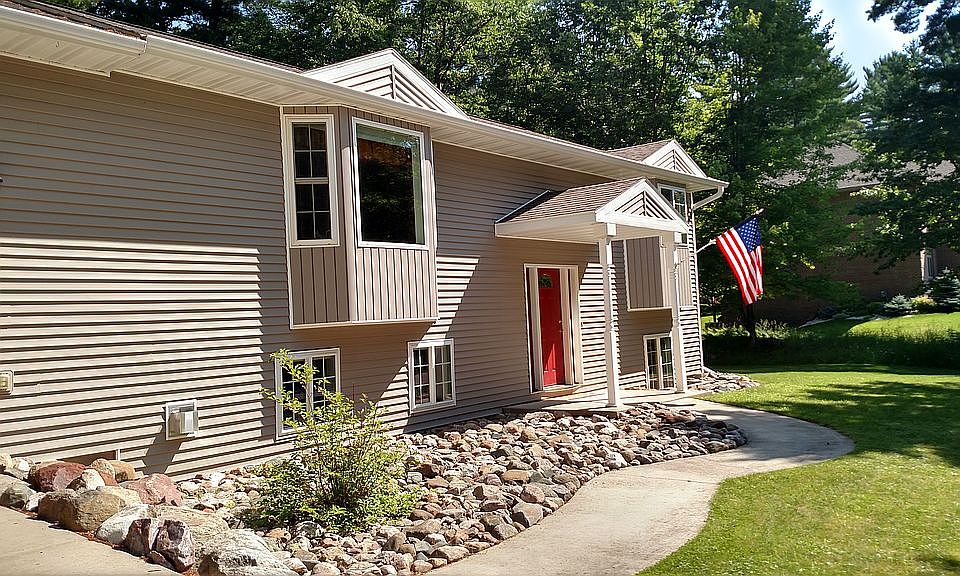 438 Tall Pines Drive Home
