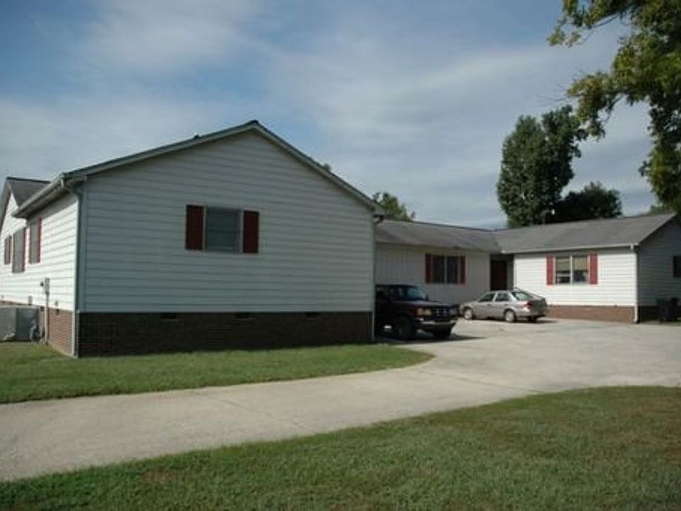 1st image of 1110 Holly St #C