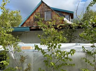 2240 Himilaya Rd, Fairbanks, AK 99712
