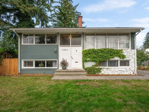1951 Hallen Ave, Nanaimo, BC V9S 4S7