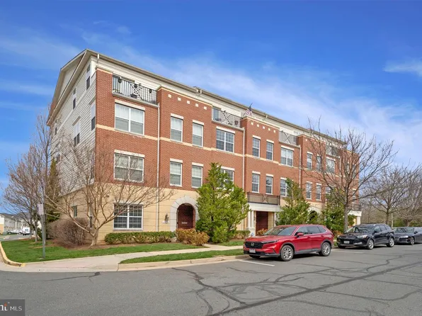 43662 McDowell Sq, Leesburg, VA 20176