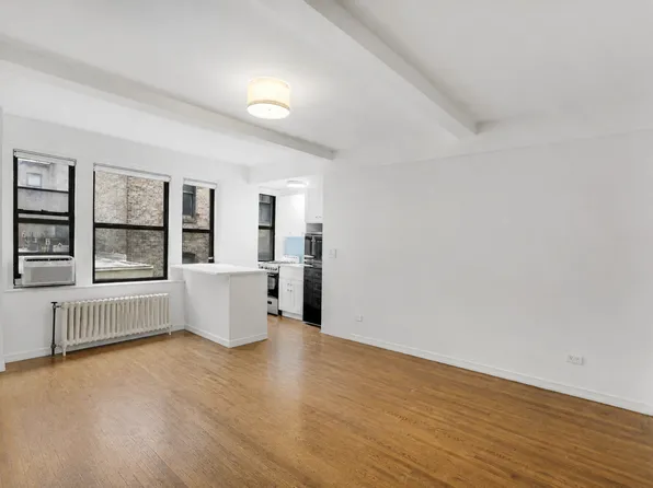 339 East 58th Street image 1 of 8