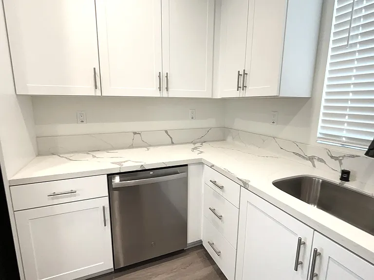 1715 Terrace Hill Dr — Photo 5