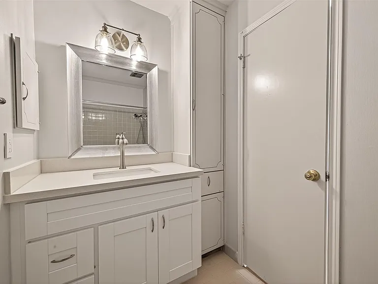6404 Burgoyne Rd #159 — Photo 8
