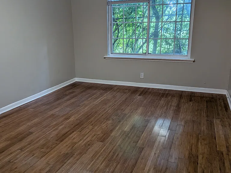 441 Harding Pl #B2 — Photo 2
