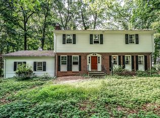 75 Cooks Cross Rd, Pittstown, NJ 08867