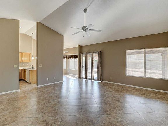 4th image of 7781 W Crocus Dr