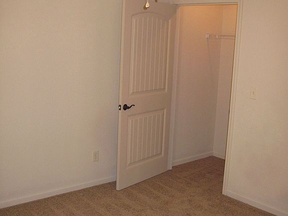 4th image of 368 Wilkerson Ave