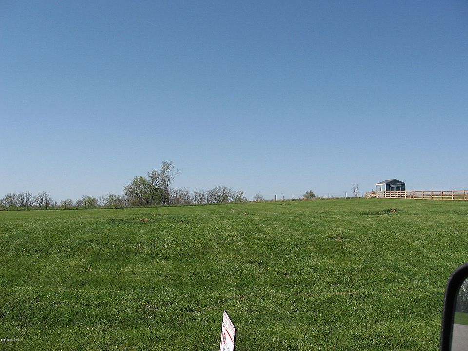 1st image of 62 Carol Dr