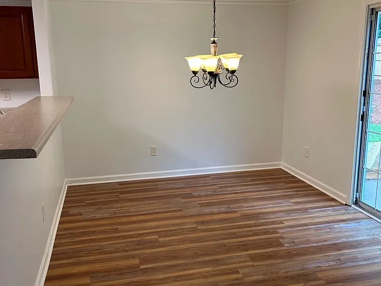 2530 Sheldon Pl — Photo 12