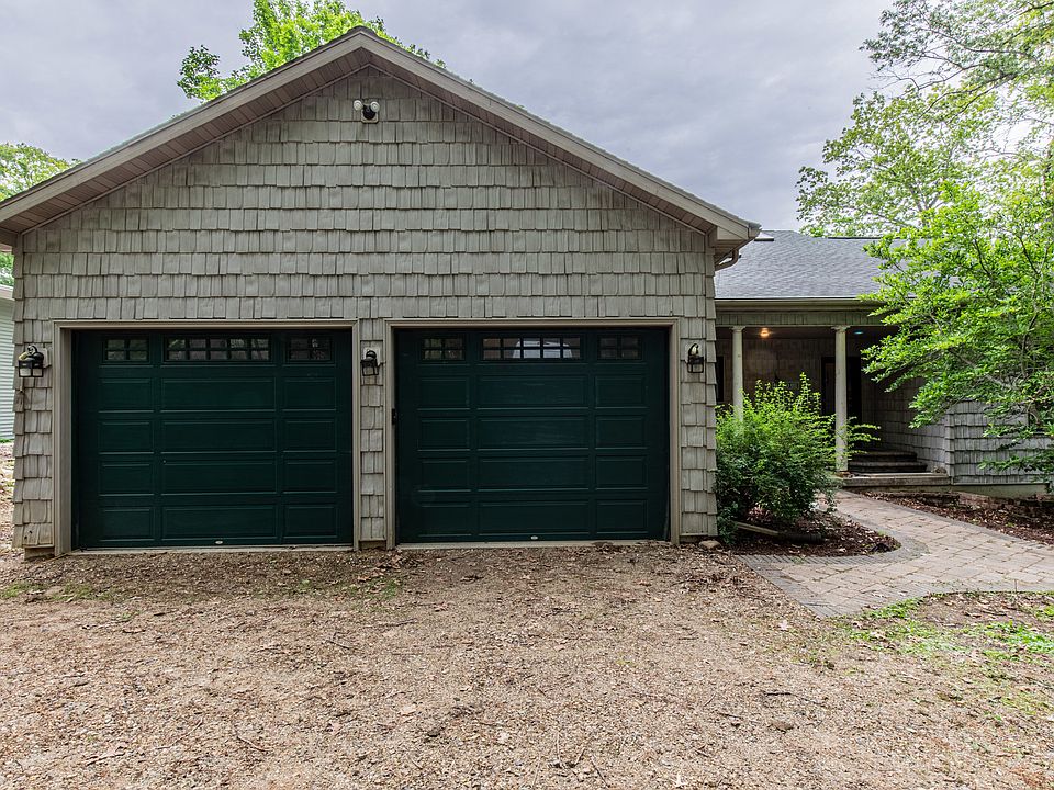 1st image of 183 Lake Thunderbird Dr