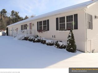 5 Butler Dr, Lewiston, ME 04240