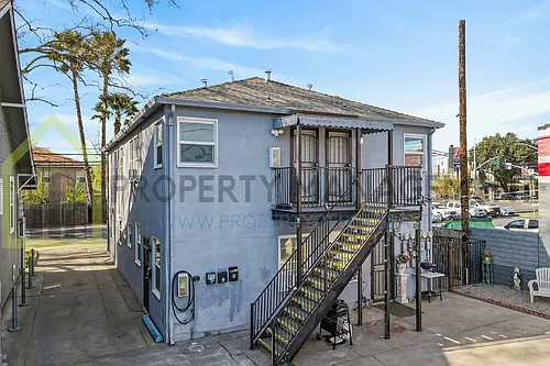 2519 Freeport Blvd Photo 1