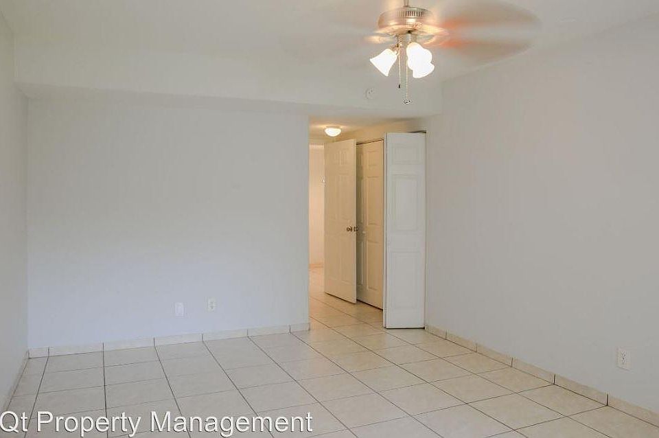 2nd image of 1852 Golfview Ave APT 24B