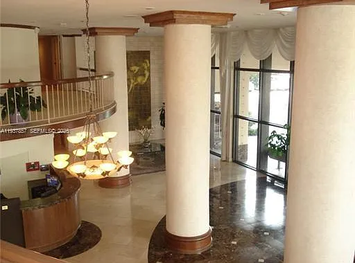 10185 Collins Ave #Penthouse 02 — Photo 3