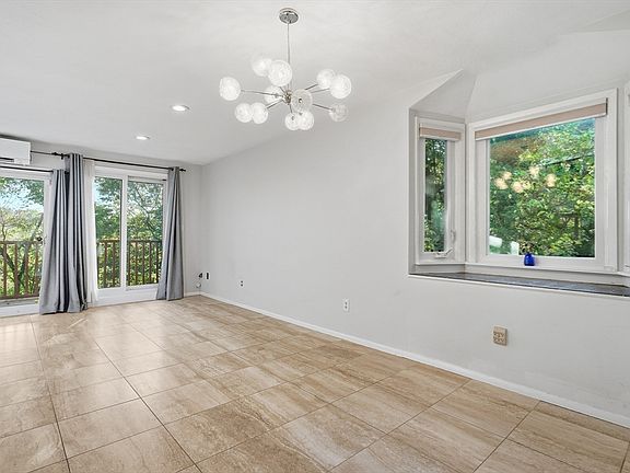 5th image of 184 Rawson Rd