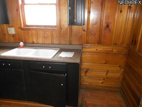 3rd image of 5315 Denison Ave