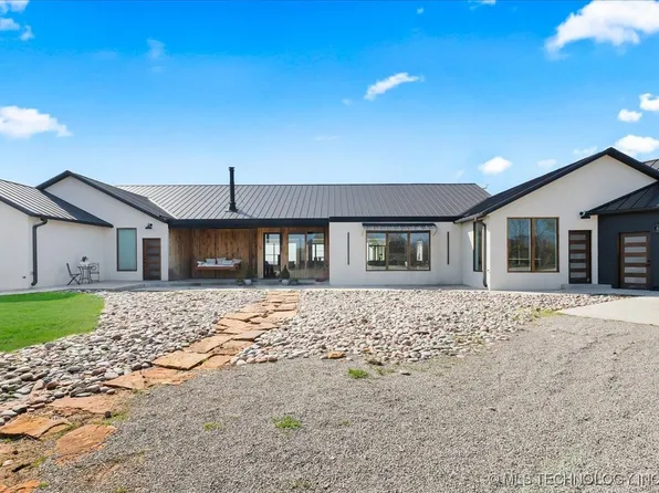 2081 County Road 3007, Bartlesville, OK 74003