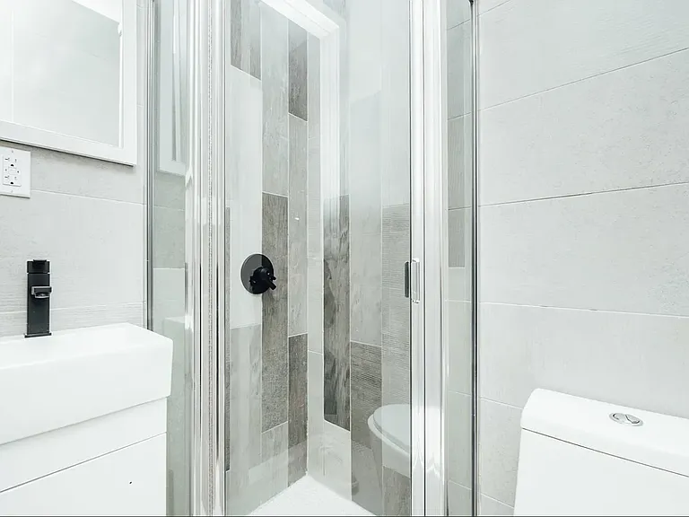 15 Palmetto St #5D — Photo 5