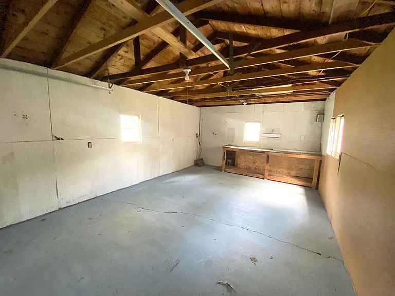 3904 N Monroe Ave — Photo 10