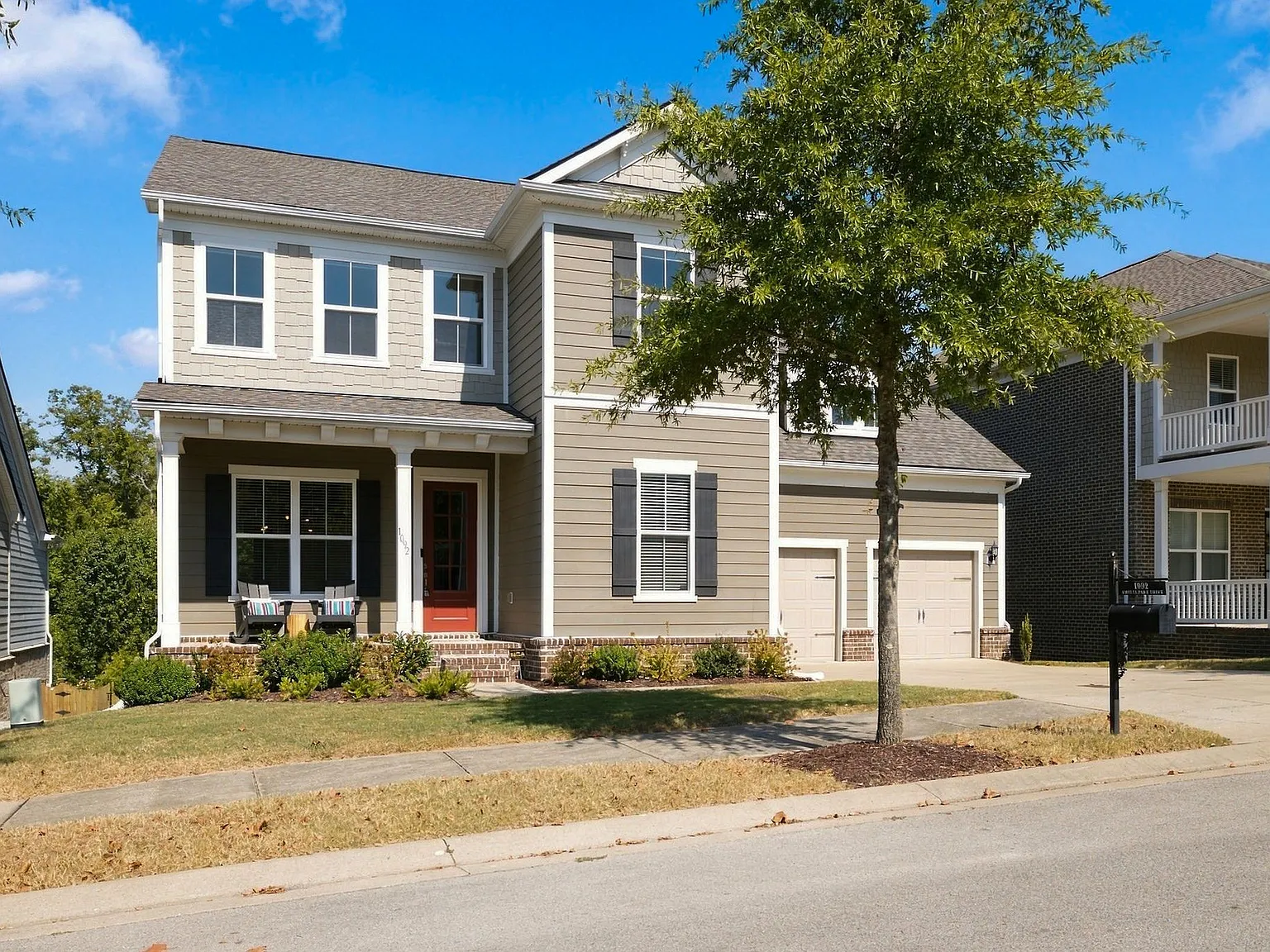 4 bed, 3.5 bath, 3958 sqft, $4,795 — Photo 3