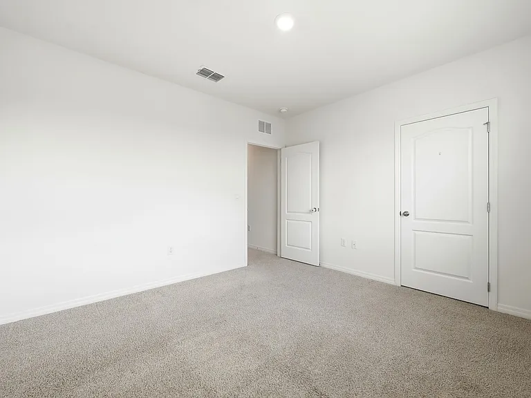 1019 Cascade Dr — Photo 11
