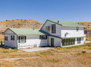 59 Valley Rd, Meeteetse, WY 82433