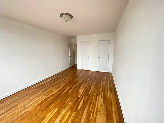 Sold by Diamond Real, Inc. | media 9