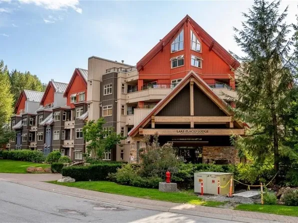 2050 Lake Placid Rd #207, Whistler, BC V8E 0A8