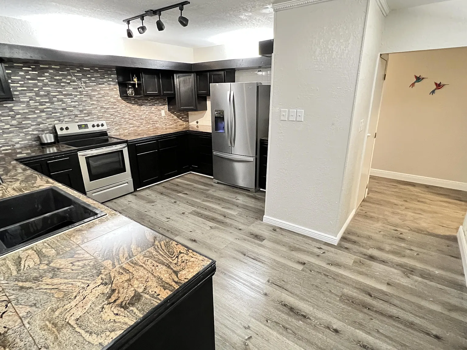 4 bed, 4.0 bath, 3000 sqft, $866 — Photo 4