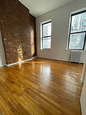 1st image of 1475 2nd Ave APT 4A