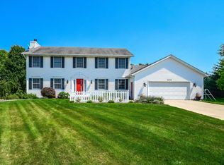 8424 Corvette Ct, Jenison, MI 49428