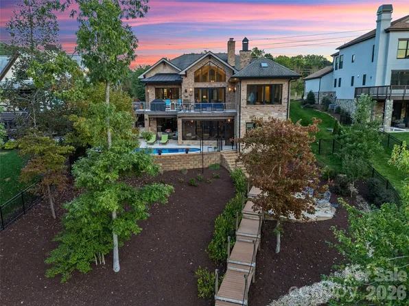 6032 Headlands Ct, Belmont, NC 28012