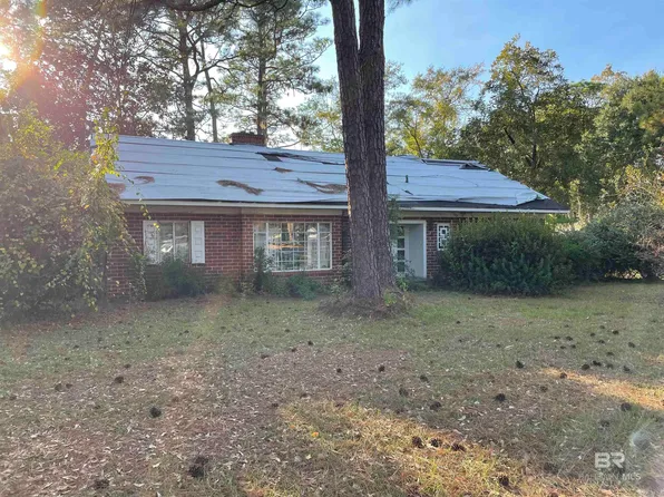 1011 Hand Ave, Bay Minette, AL 36507