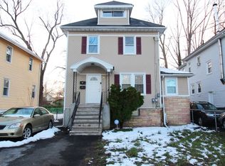 210 Pine St, Roselle, NJ 07203