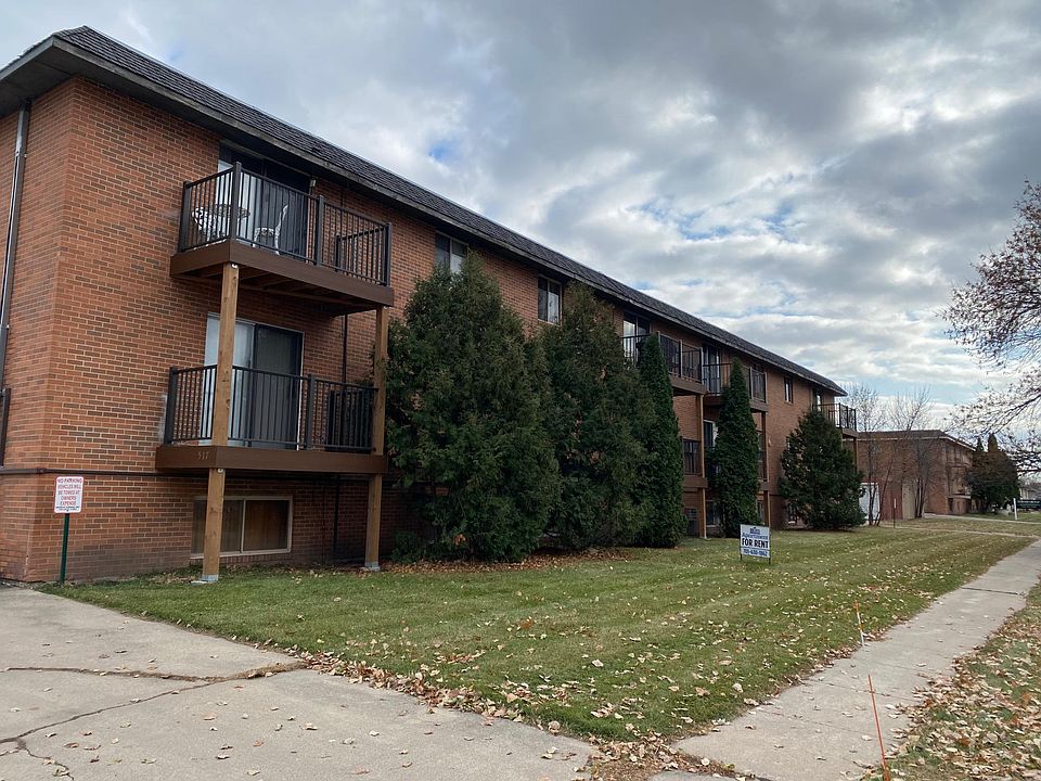 1st image of 517 6th St E #14