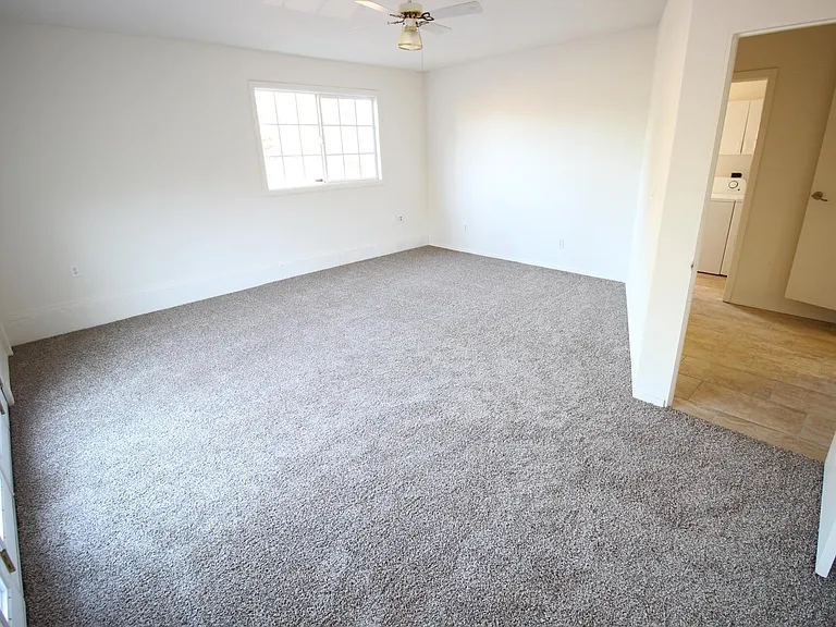 5574 Camber Dr — Photo 7