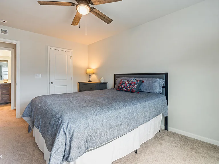 185 Millennium Dr — Photo 5