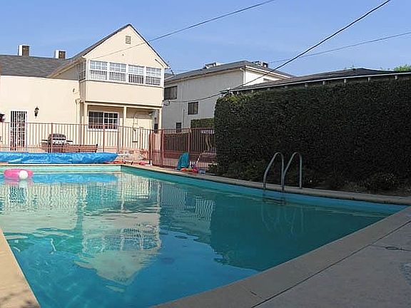 2nd image of 222 S Alta Vista Blvd