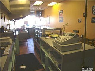 3rd image of 253 W Park Ave