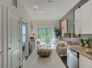 16 Old Woods Ave APT 201, Roanoke, VA 24016