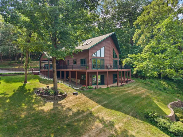 1383A Bay View Dr, Saint Croix Falls, WI 54024