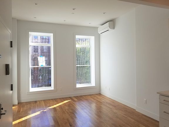 5th image of 129 Quincy St #2