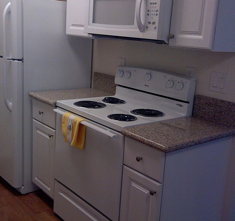1st image of 1042 15th St APT 16