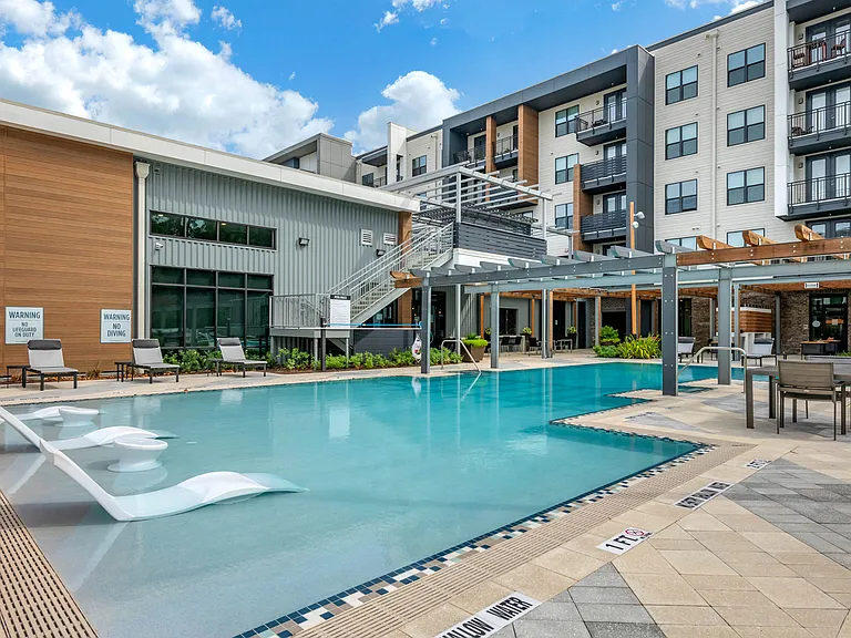 JTB Apartments — Photo 21