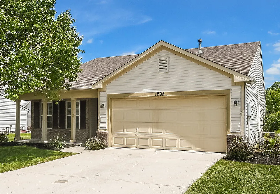 1295 Spring Lake Dr